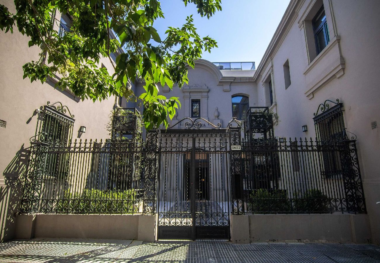 Estúdio em Buenos Aires - Palacio Cabrera · Stunning Studio @Historic Palaci