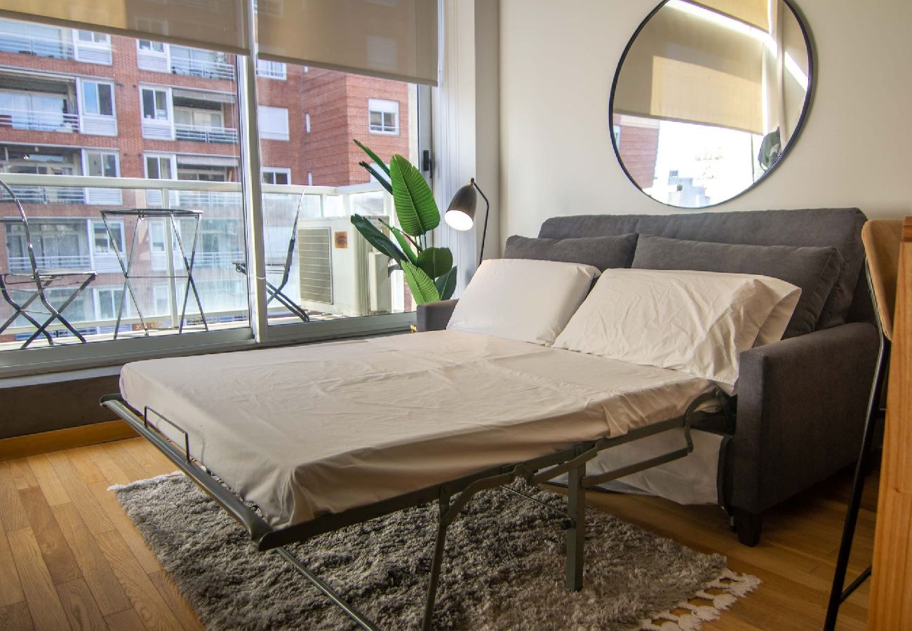 Apartamento em Buenos Aires - Deheza 601 · Explore Buenos Aires in this St