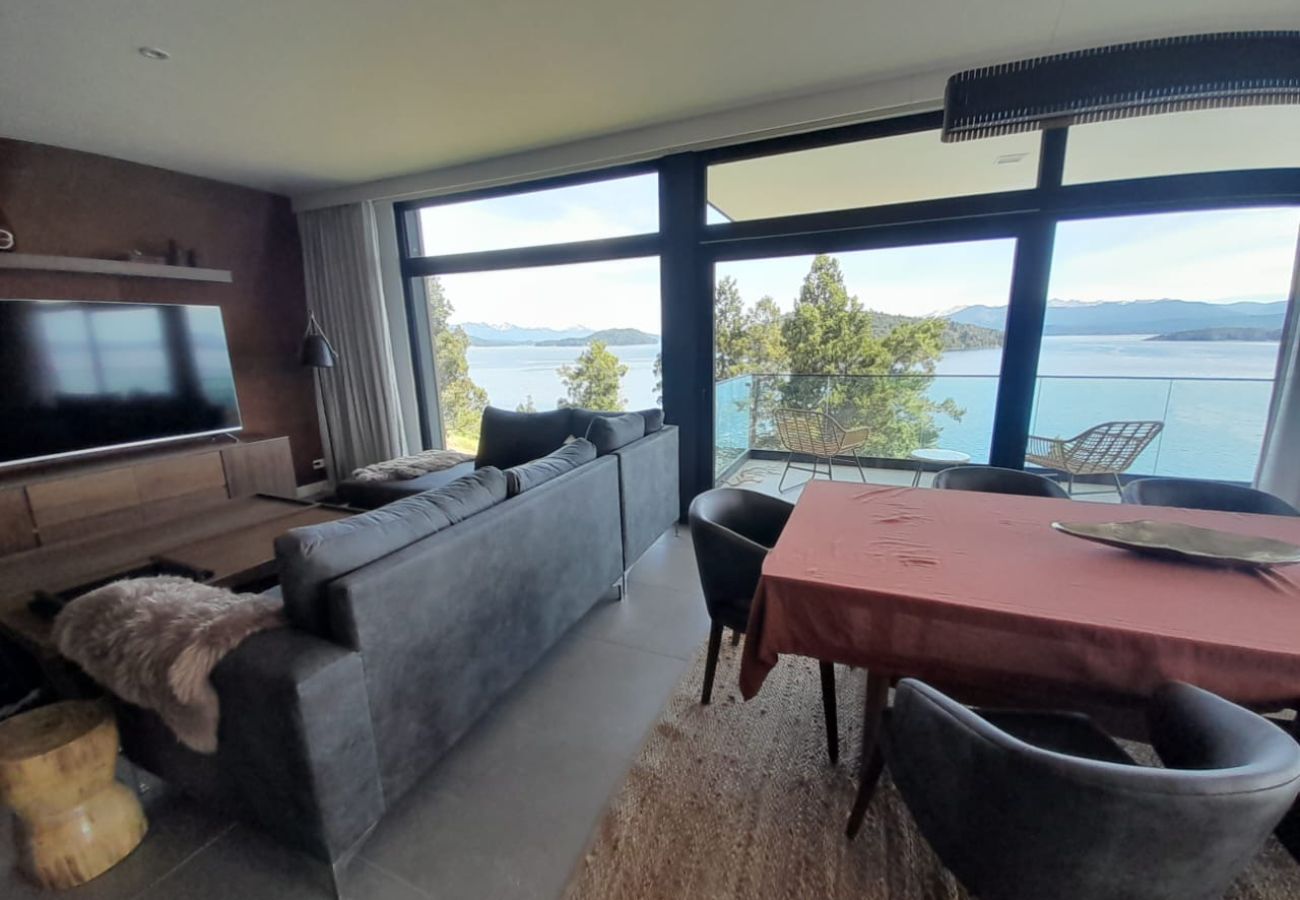 Apartamento em San Carlos de Bariloche - 06PAX HUAPI50C FLOR-NP