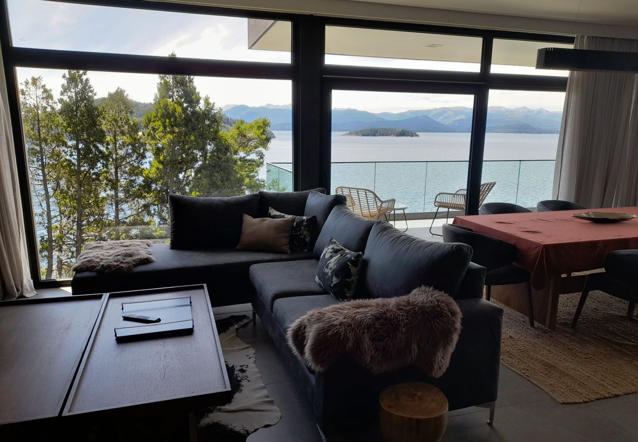 Apartamento em San Carlos de Bariloche - 06PAX HUAPI50C FLOR-NP